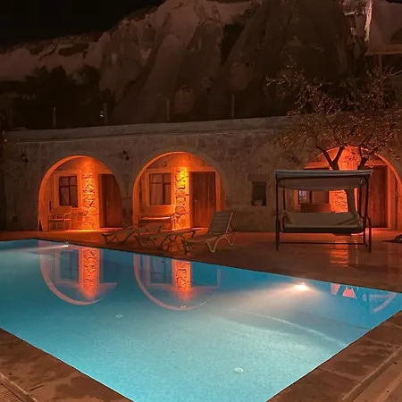 Seven Rock Cave Проживання в сім'ї *