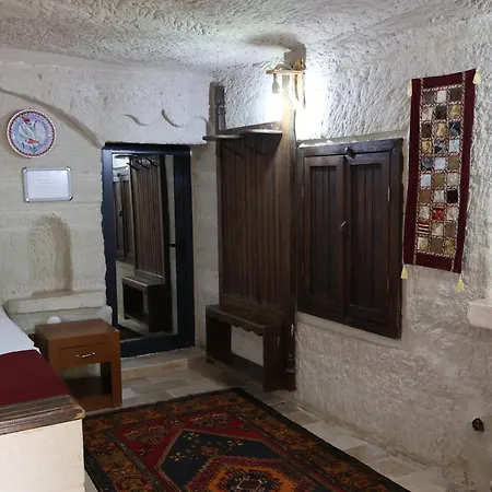 Seven Rock Cave Hostel