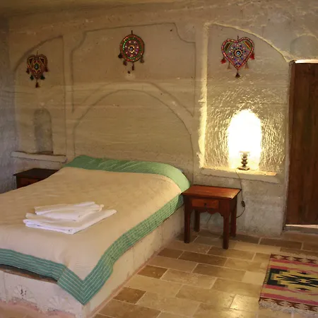 Seven Rock Cave 民宿