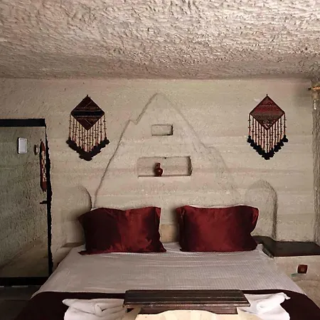 Seven Rock Cave * غوريمِيه