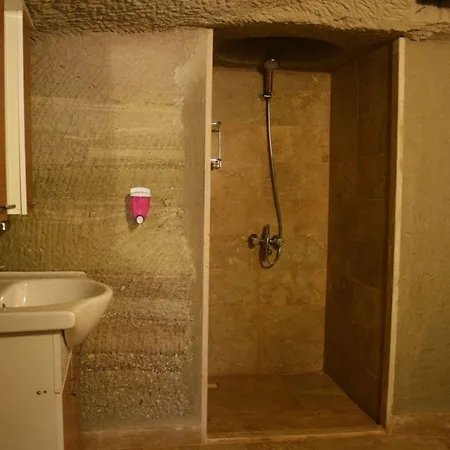 Seven Rock Cave 格雷梅