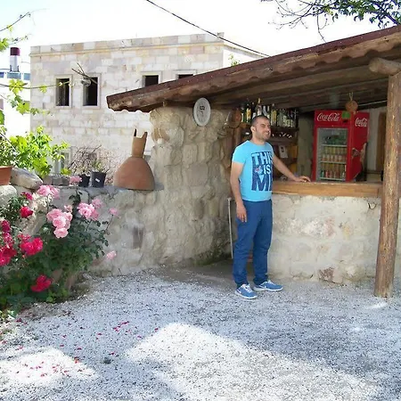 民宿 Seven Rock Cave