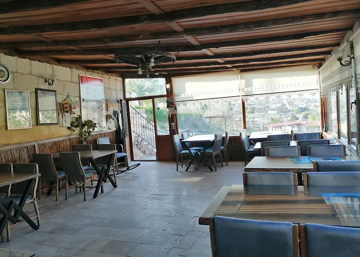 Δωμάτια σε οικογενειακή κατοικία Seven Rock Cave Γκόρεμε