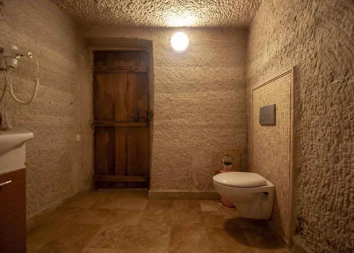 Δωμάτια σε οικογενειακή κατοικία Seven Rock Cave Γκόρεμε