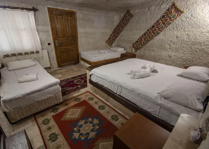 Seven Rock Cave Γκόρεμε