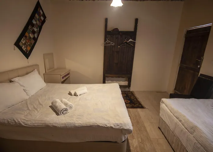 Δωμάτια σε οικογενειακή κατοικία Seven Rock Cave *