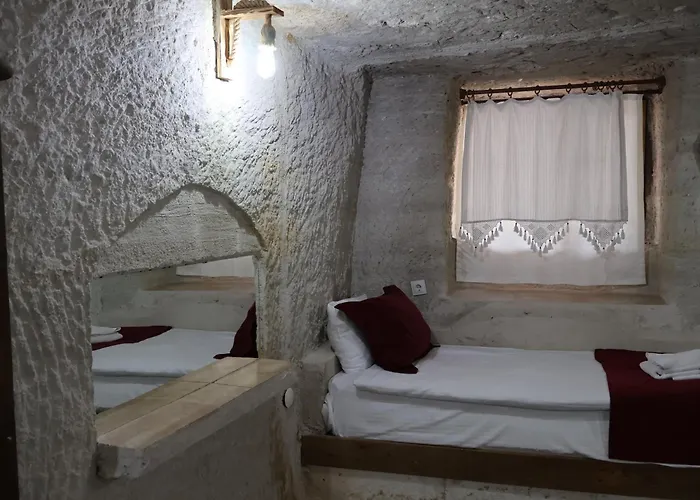 Seven Rock Cave Γκόρεμε